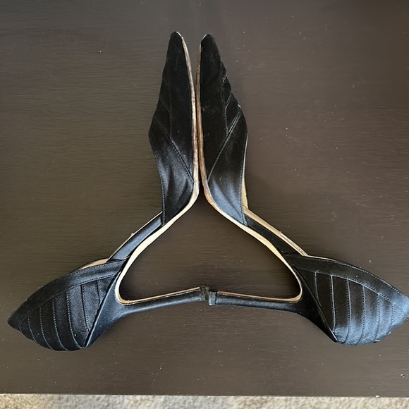 JIMMY CHOO London Black Silk Satin Peau De Soie Pumps Designer size 37 US 7 - Picture 8 of 11